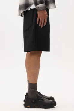 A RUSSELL UNISEX SHORTS